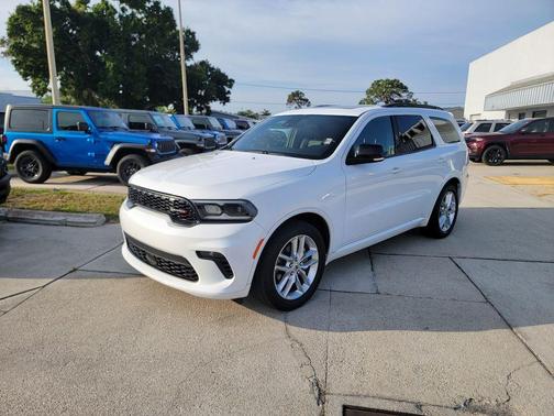 White Knuckle Clearcoat 2023 Dodge Durango GT