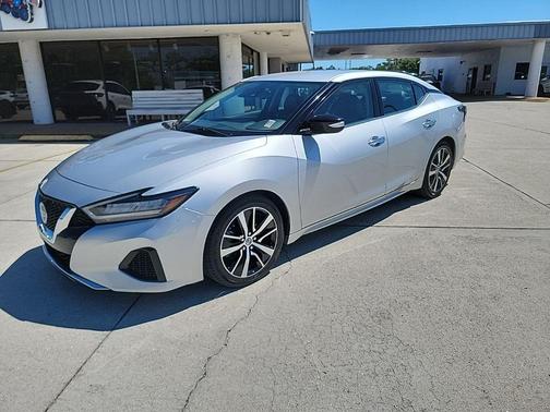 Brilliant Silver Metallic 2022 Nissan Maxima SV