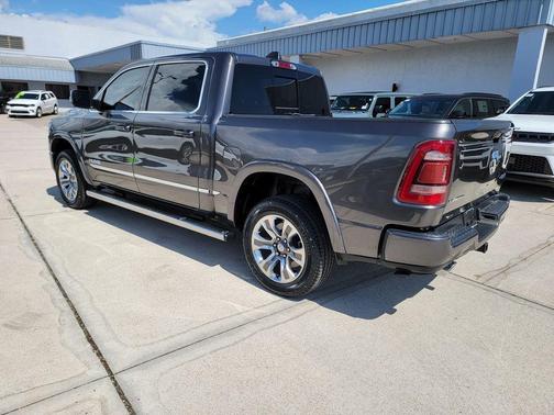 Granite Crystal Clearcoat Metallic 2023 RAM 1500 Limited