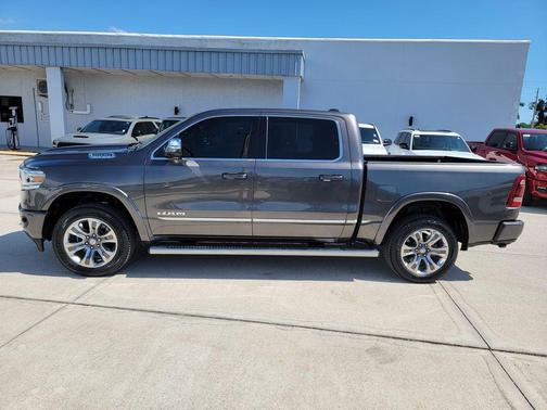 Granite Crystal Clearcoat Metallic 2023 RAM 1500 Limited