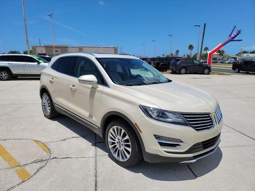 Ivory Pearl 2018 Lincoln MKC Reserve