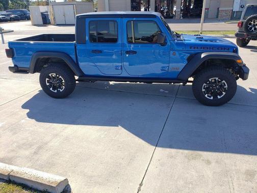 Hydro Blue Pearlcoat 2026 Jeep Gladiator Rubicon