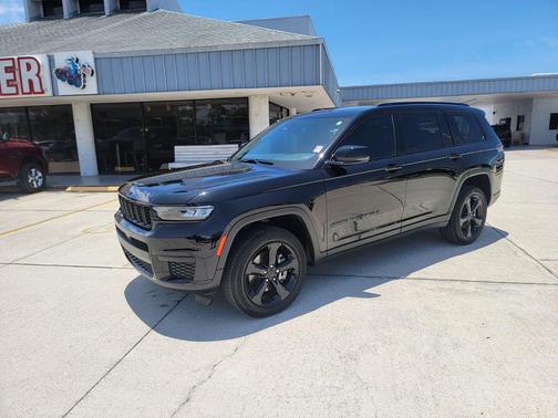 Diamond Black 2023 Jeep Grand Cherokee L Laredo
