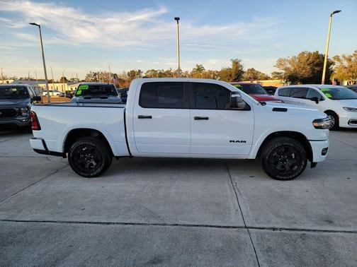 Bright White Clearcoat 2026 RAM 1500 Big Horn/Lone Star