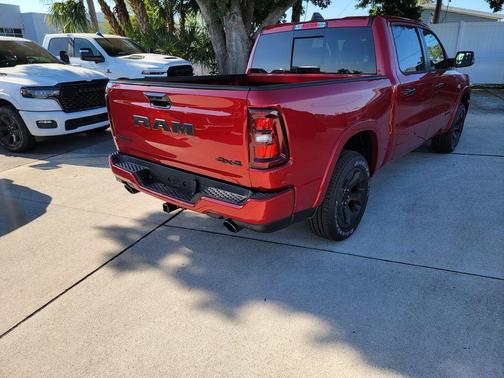 Molten Red Pearlcoat 2026 RAM 1500 Big Horn/Lone Star