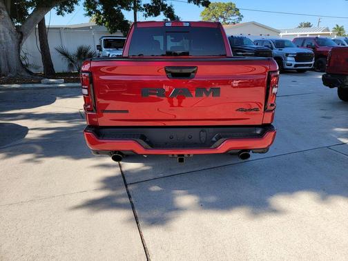 Molten Red Pearlcoat 2026 RAM 1500 Big Horn/Lone Star