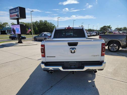 Bright White Clearcoat 2023 RAM 1500 Big Horn