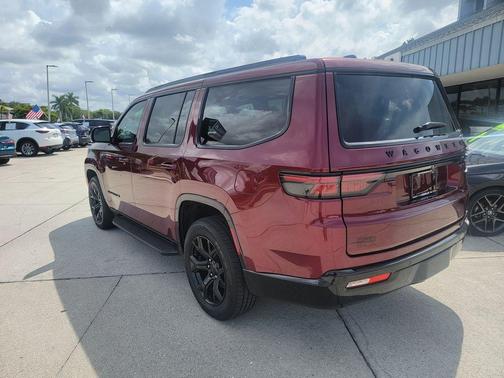 Velvet Red Pearlcoat 2025 Jeep Wagoneer Series II