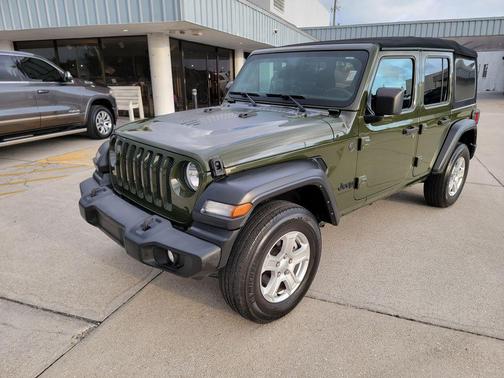 Sarge Green Clearcoat 2023 Jeep Wrangler Sport