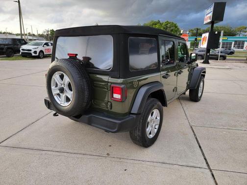 Sarge Green Clearcoat 2023 Jeep Wrangler Sport