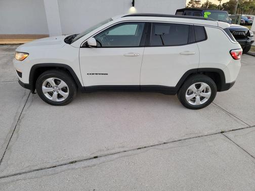 White Clearcoat 2020 Jeep Compass Latitude