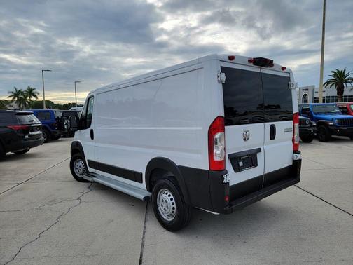 Bright White Clearcoat 2025 RAM ProMaster 2500 Base
