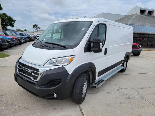 Bright White Clearcoat 2025 RAM ProMaster 2500 Base