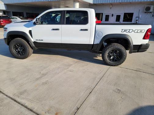 Bright White Clearcoat 2026 RAM 1500 RHO