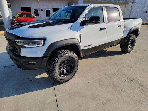 Bright White Clearcoat 2026 RAM 1500 RHO