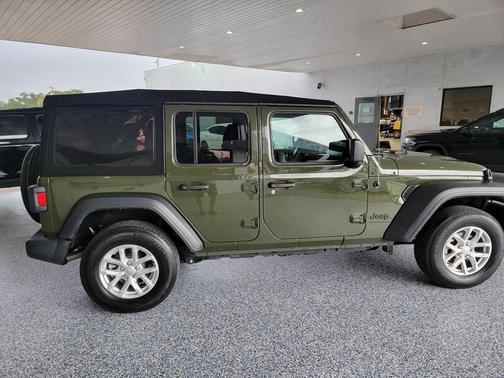 Sarge Green Clearcoat 2023 Jeep Wrangler Sport