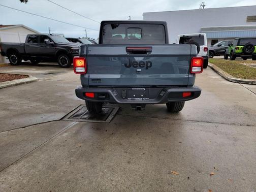 Anvil Clearcoat 2026 Jeep Gladiator Sport