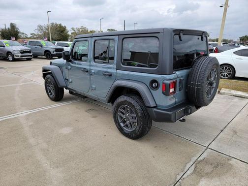Anvil Clearcoat 2026 Jeep Wrangler Sport