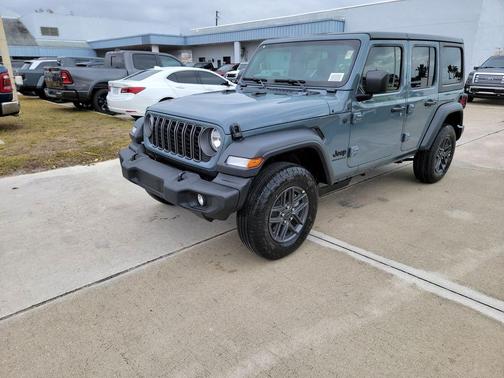 Anvil Clearcoat 2026 Jeep Wrangler Sport