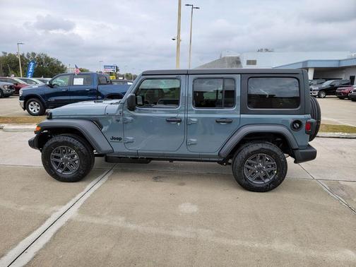 Anvil Clearcoat 2026 Jeep Wrangler Sport