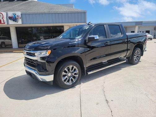 Black 2022 Chevrolet Silverado 1500 LT