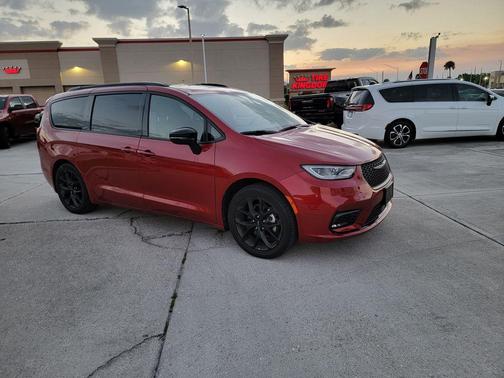 Red 2025 Chrysler Pacifica Limited