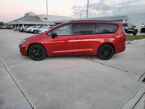 Red 2025 Chrysler Pacifica Limited