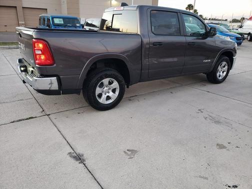 Granite Crystal Clearcoat Metallic 2026 RAM 1500 Big Horn/Lone Star