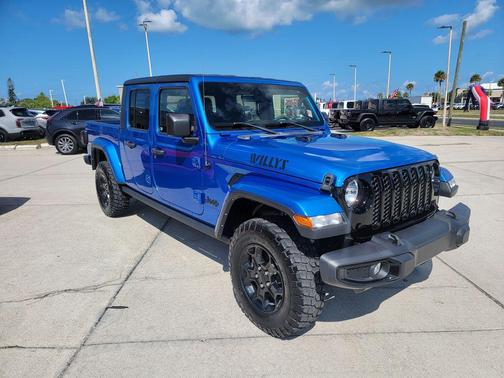 Hydro Blue Pearlcoat 2023 Jeep Gladiator Sport
