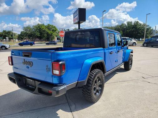 Hydro Blue Pearlcoat 2023 Jeep Gladiator Sport