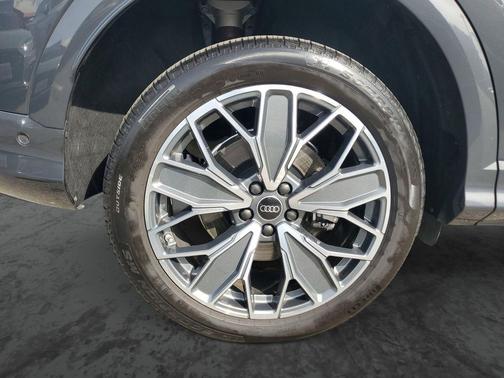 2025 Audi Q5 Premium Plus TFSI quattro S tronic