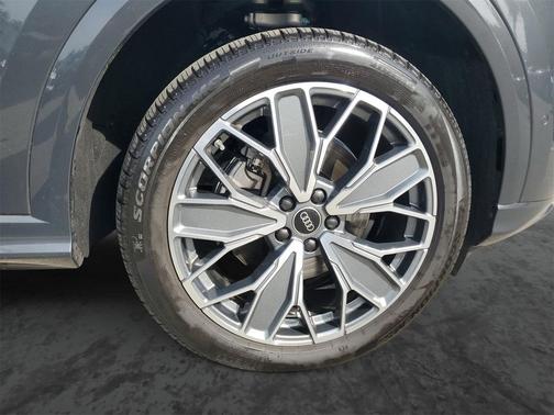 2025 Audi Q5 Premium Plus TFSI quattro S tronic