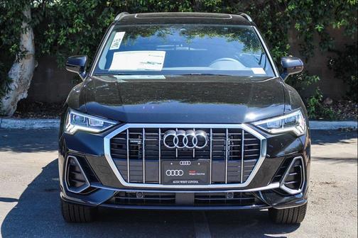 2025 Audi Q3 45 S line Premium Plus