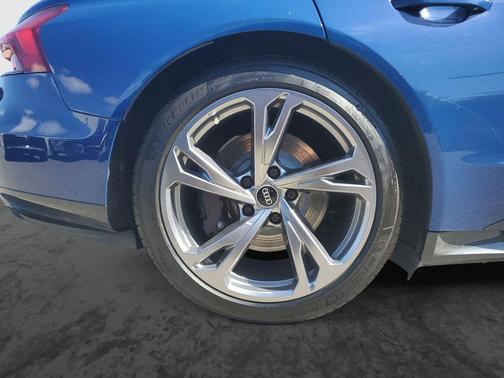 Ascari Blue Metallic 2022 Audi e-tron GT Prestige