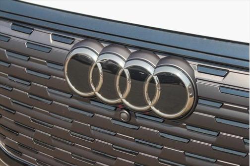 2025 Audi Q4 e-tron Premium 55 quattro
