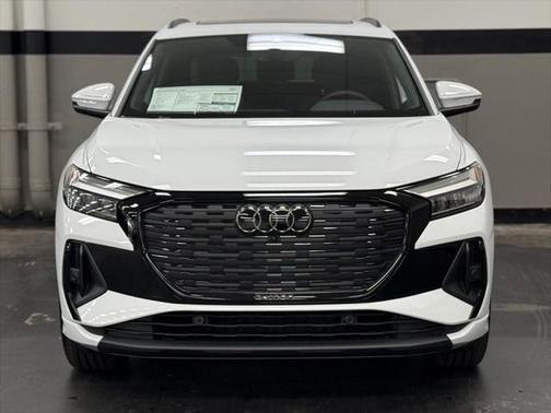 2025 Audi Q4 e-tron Premium Plus 55 quattro