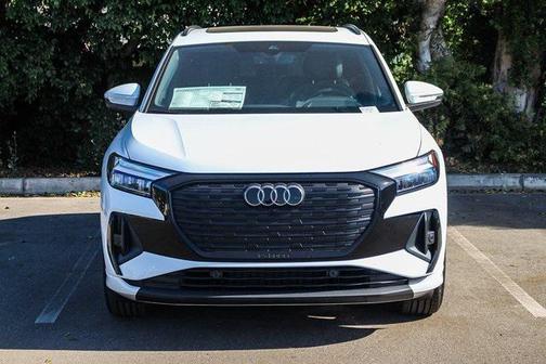 2025 Audi Q4 e-tron Premium Plus 55 quattro