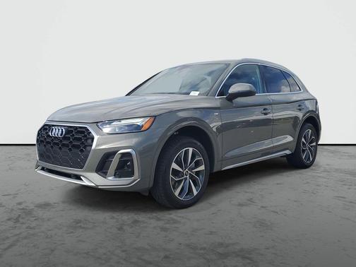 Chronos Gray Metallic 2023 Audi Q5 45 S line Premium