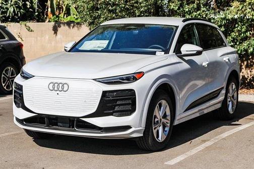 2025 Audi Q6 e-tron Premium