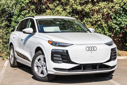 2025 Audi Q6 e-tron Premium