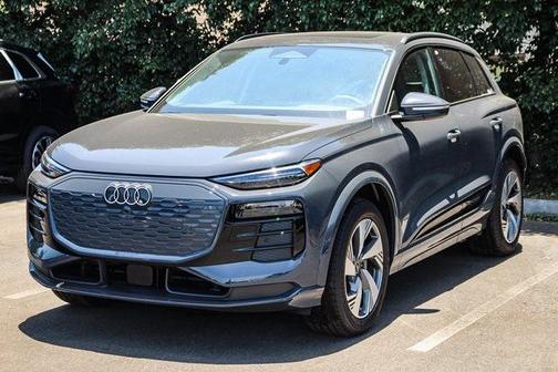 2025 Audi Q6 e-tron Premium Plus quattro