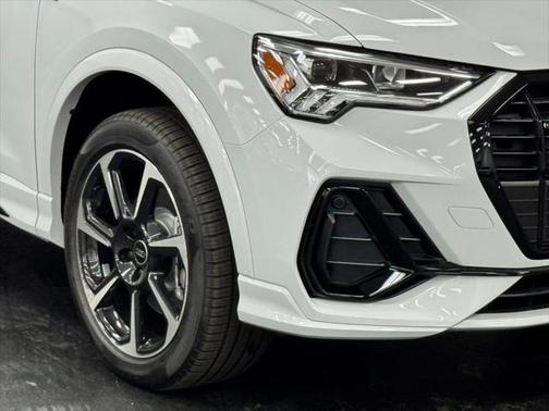 2025 Audi Q3 45 S line Premium Plus