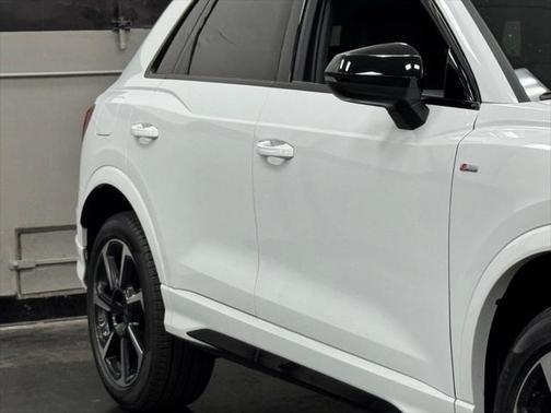 2025 Audi Q3 45 S line Premium Plus