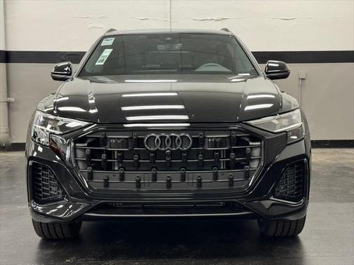 2025 Audi Q8 55 Premium Plus
