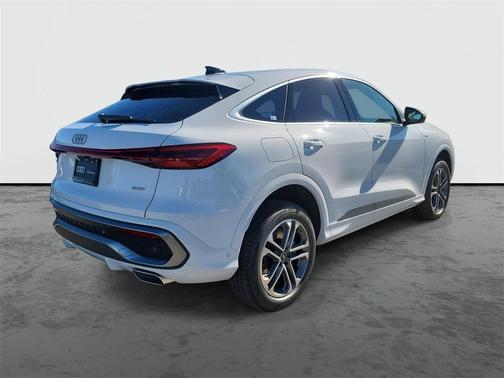 2025 Audi Q5 Premium Plus TFSI quattro S tronic