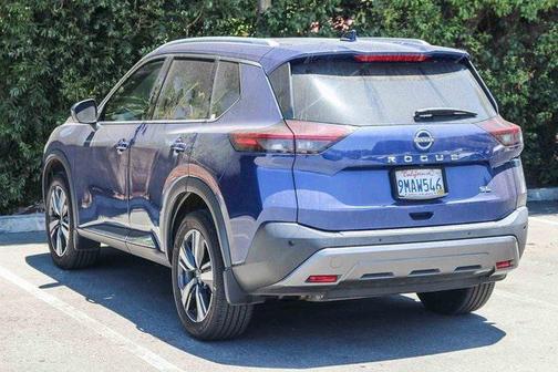 2022 Nissan Rogue SL
