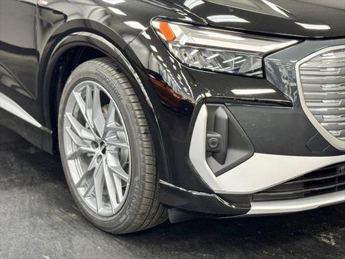 2025 Audi Q4 e-tron Premium Plus 55 quattro
