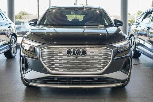 2025 Audi Q4 e-tron Premium Plus 55 quattro