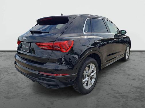 2025 Audi Q3 45 S line Premium Plus