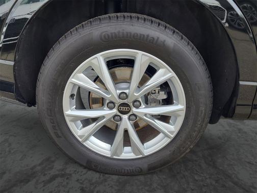 2025 Audi Q3 45 S line Premium Plus